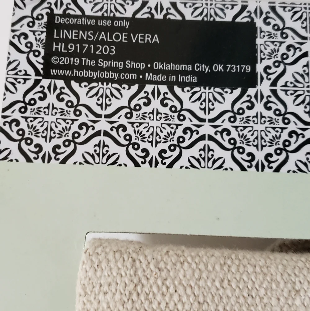 Boho Table Runner NWT